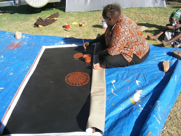 Elizabeth Marks Nakamarra 'Women's Rockhole' painting in progress 125x175cm